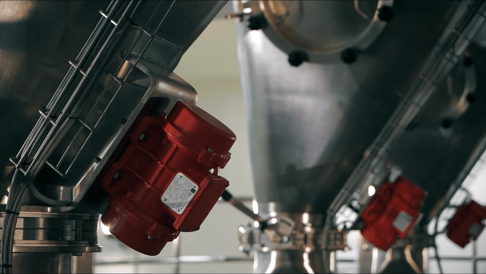 IBC, IBC Filling, IBC Solution, Imtermediate Bulk Container, Cone Valve, CIP